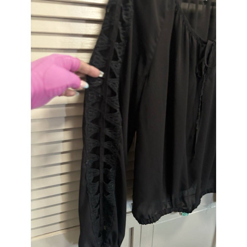 XOXO Chiffon Blouse Size L Long Sleeve Crochet Down Sleeves Elastic Hem - Picture 3 of 8